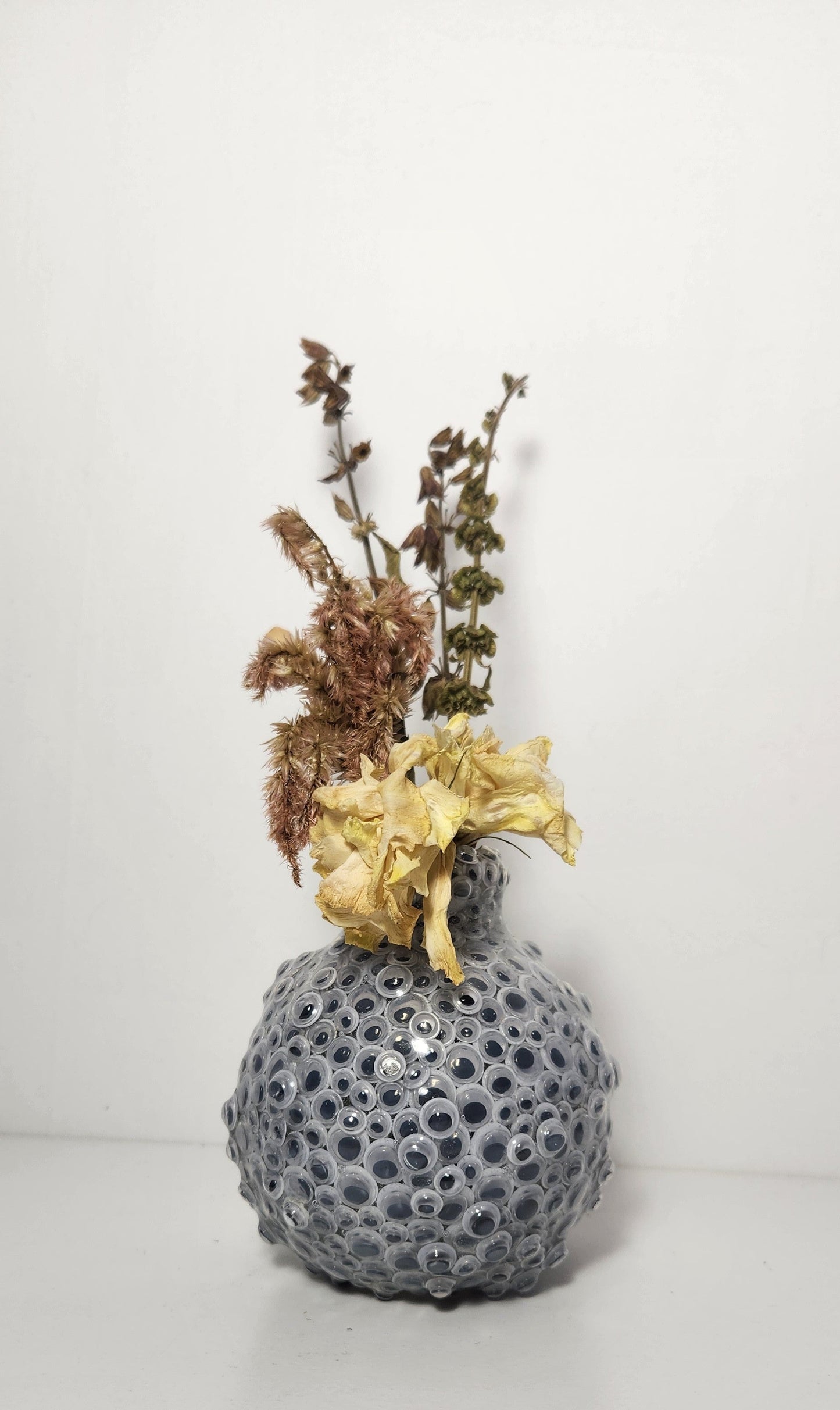 Resin Encapsulated Small Googly Eye Vessel Vase