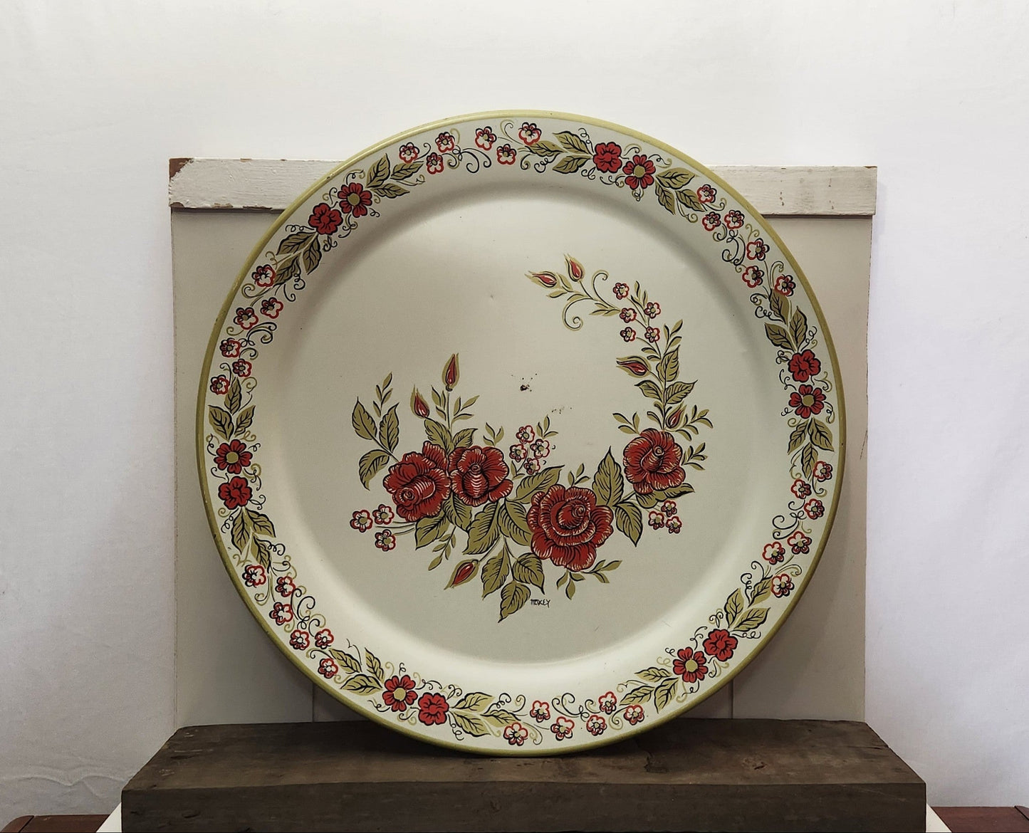 Vintage Maxey Floral Round Serving Tray